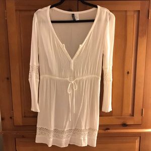 White long sleeved dress